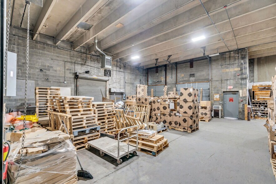 More Photos Of 5731 General Washington Dr, Alexandria Distribution For Sale
