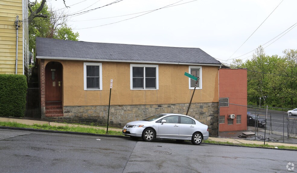 More Photos Of 166 Yonkers Ave, Yonkers Warehouse For Sale