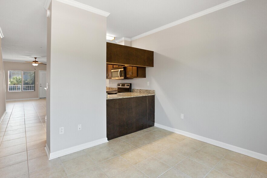 More Photos Of 220-236 Harbor Blvd, Destin Storefront Retail Residential For Sale