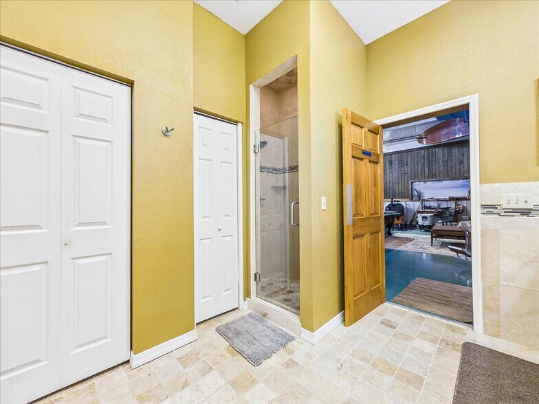 More Photos Of 100 Pilothouse Ct, Palatka Multifamily For Sale