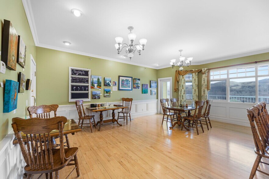 More Photos Of 111 Severn Av, Rosebud Hospitality For Sale