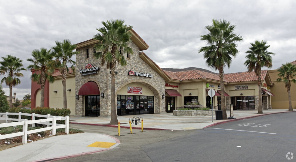 More Photos Of 11201-11275 Sierra Ave, Fontana Unknown For Lease