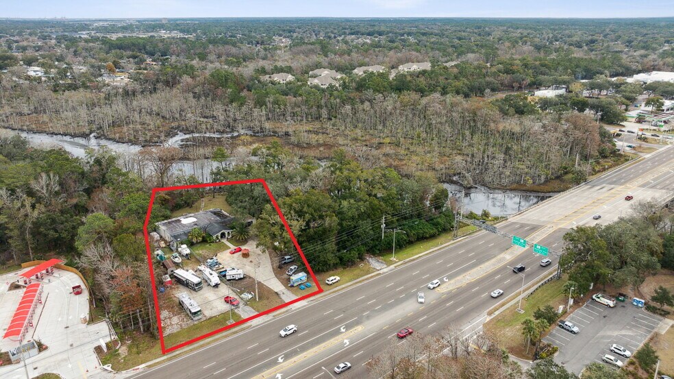 More Photos Of 8463 Beach Blvd, Jacksonville Freestanding For Lease