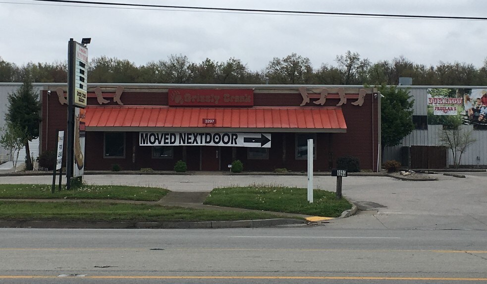 More Photos Of 3297 Fern Valley Rd, Louisville Freestanding For Lease