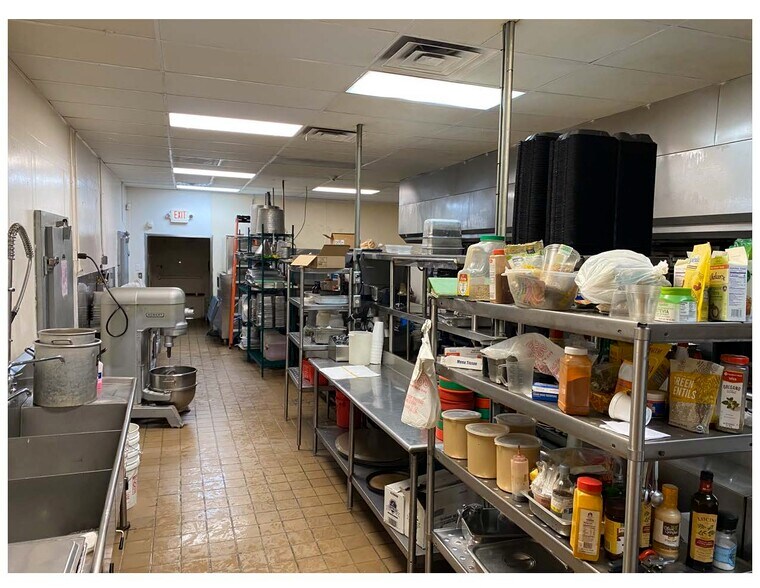 More Photos Of 12030 Wilcrest Dr, Houston Restaurant For Sale