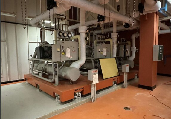 More Photos Of 1650 Nebraska 51, Lyons Telecom Hotel Data Hosting For Sale