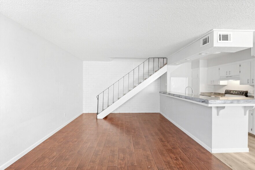 More Photos Of 5731-5749 Blachly Way, Sacramento Apartments For Sale