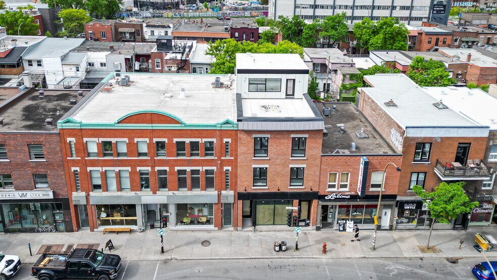 More Photos Of 6430-6432 Boul Saint-Laurent, Montréal Storefront Retail Residential For Lease