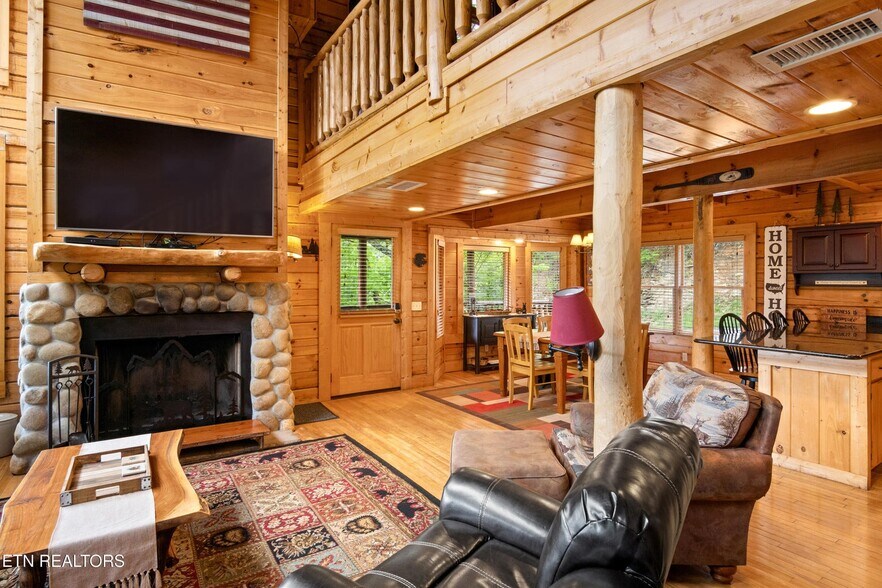 More Photos Of 4137 Watson Ct, Pigeon Forge Multifamily For Sale
