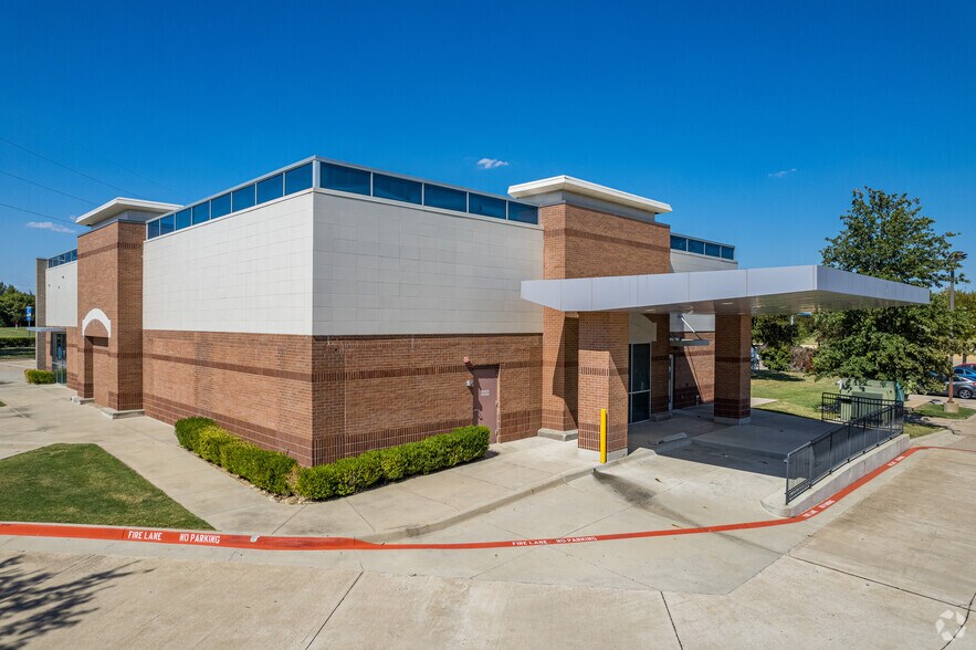 More Photos Of 6850 N Shiloh Rd, Garland Unknown For Lease