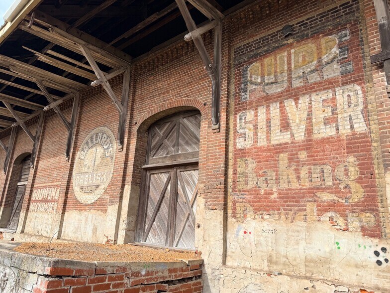 More Photos Of 300 S Randolph Ave, Eufaula Industrial For Sale