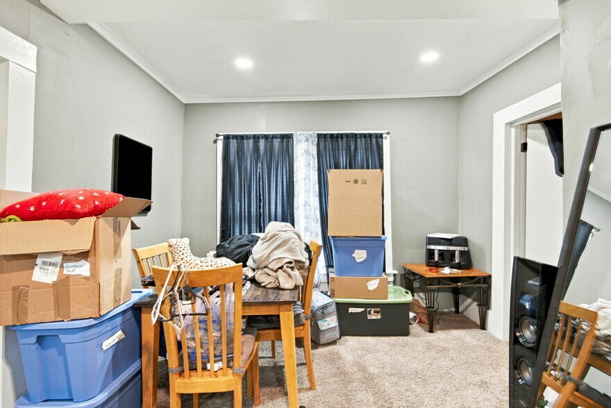 More Photos Of 206 Ferry St, Loudon Multifamily For Sale