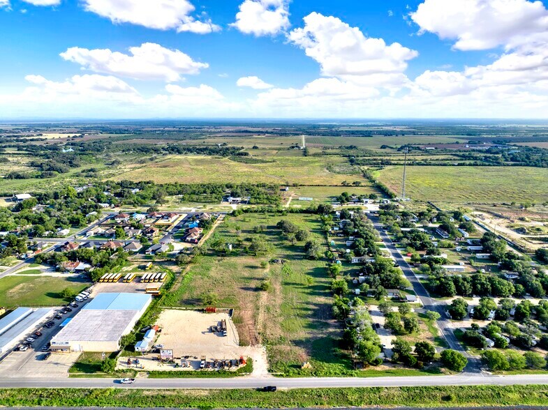 More Photos Of 146 18th Street, Hondo Land For Sale