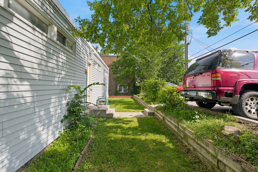 More Photos Of 394 Pierce St, Saint Paul Apartments For Sale