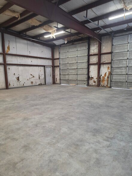 More Photos Of 5933 Carolina Beach rd, Wilmington Industrial For Lease