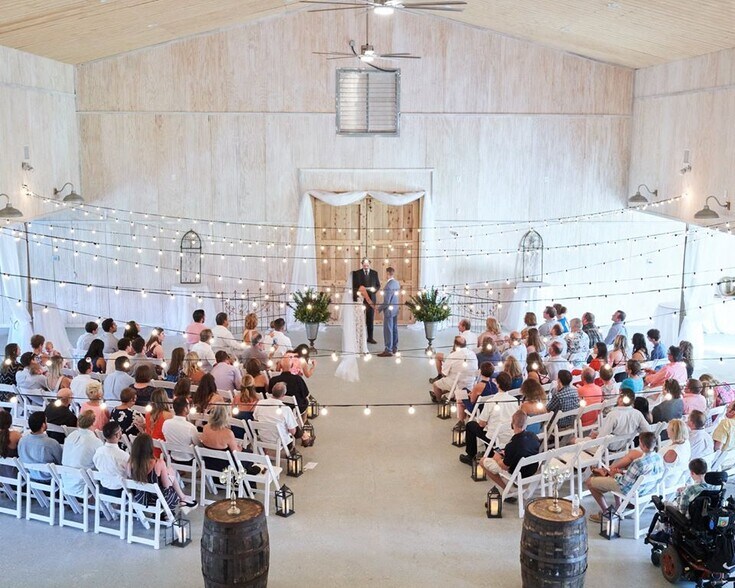 More Photos Of 95 Dot Ln, Tabor City Winery Vineyard For Lease