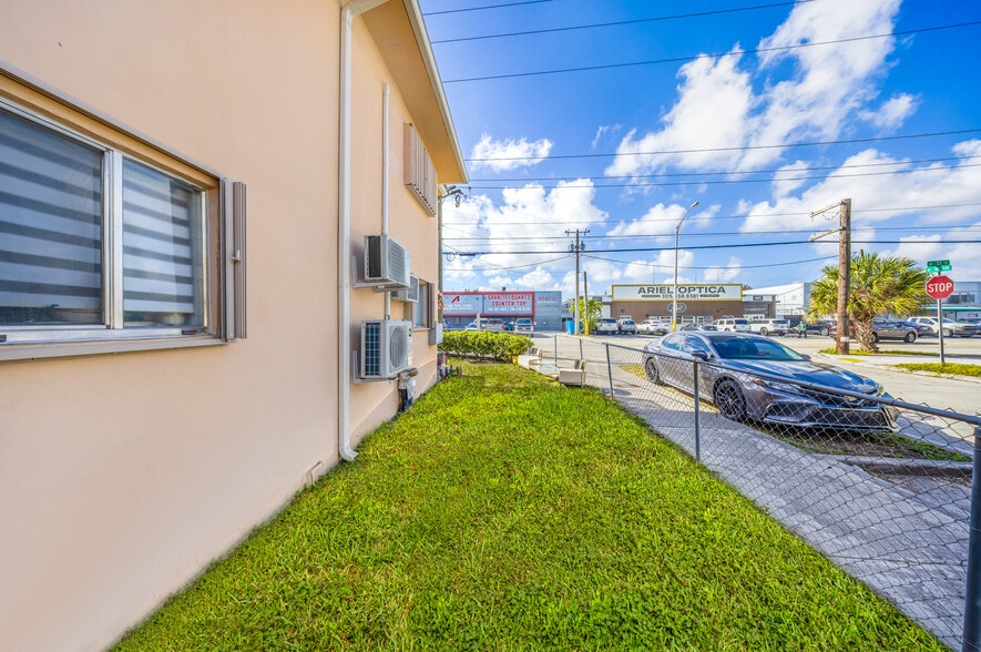 More Photos Of 955 W 23rd St, Hialeah Apartments For Sale