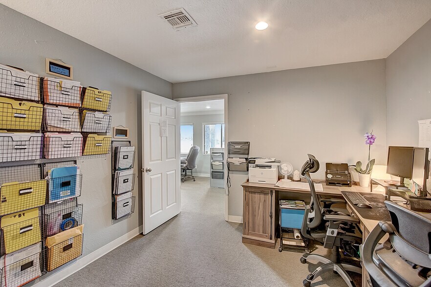 More Photos Of 201 W SR 434, Winter Springs Medical For Lease