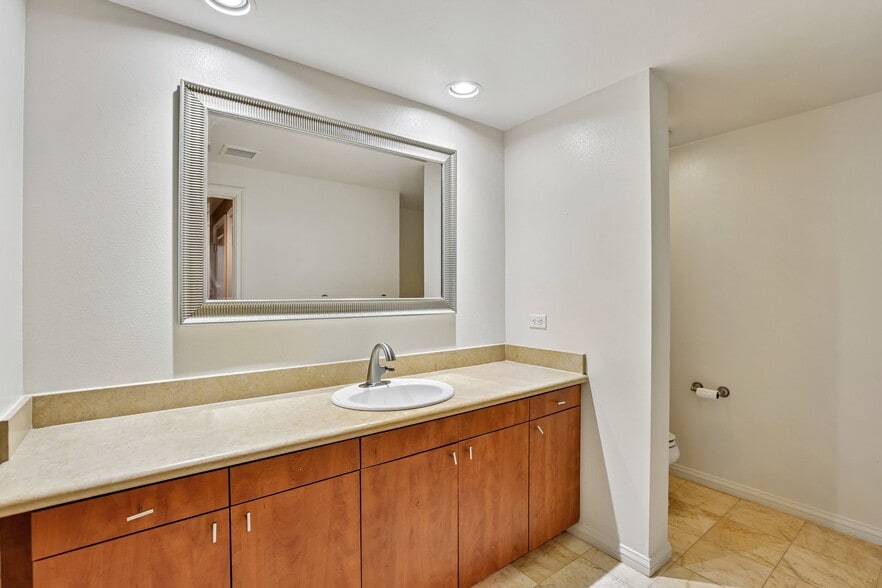 More Photos Of 46 W Julian St, San Jose Apartments For Sale