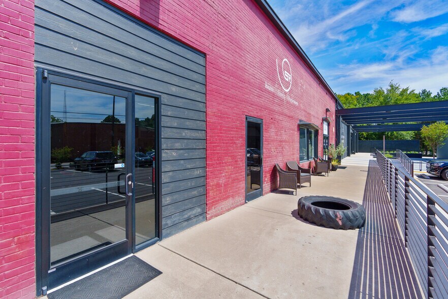 More Photos Of 2020 Progress Ct, Raleigh Office For Lease