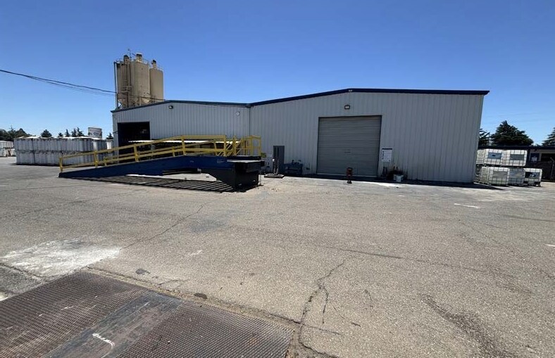 More Photos Of 11290 Vallejo Ct, French Camp Warehouse For Lease