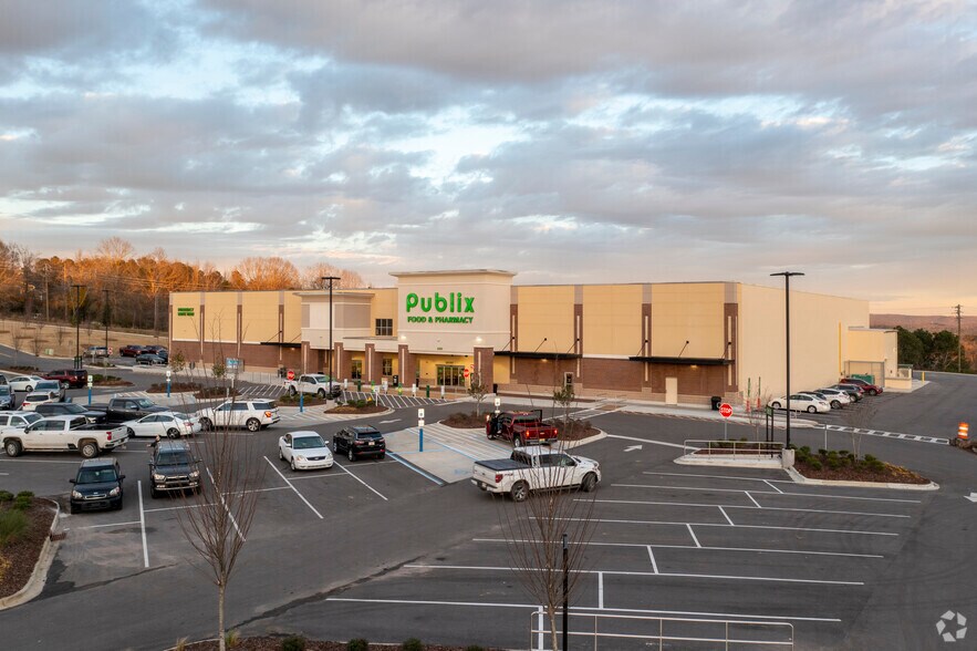 More Photos Of 4293 S Shades Crest Rd, Hoover Supermarket For Lease