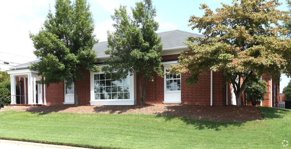 More Photos Of 1800 Lendew St, Greensboro Office For Lease