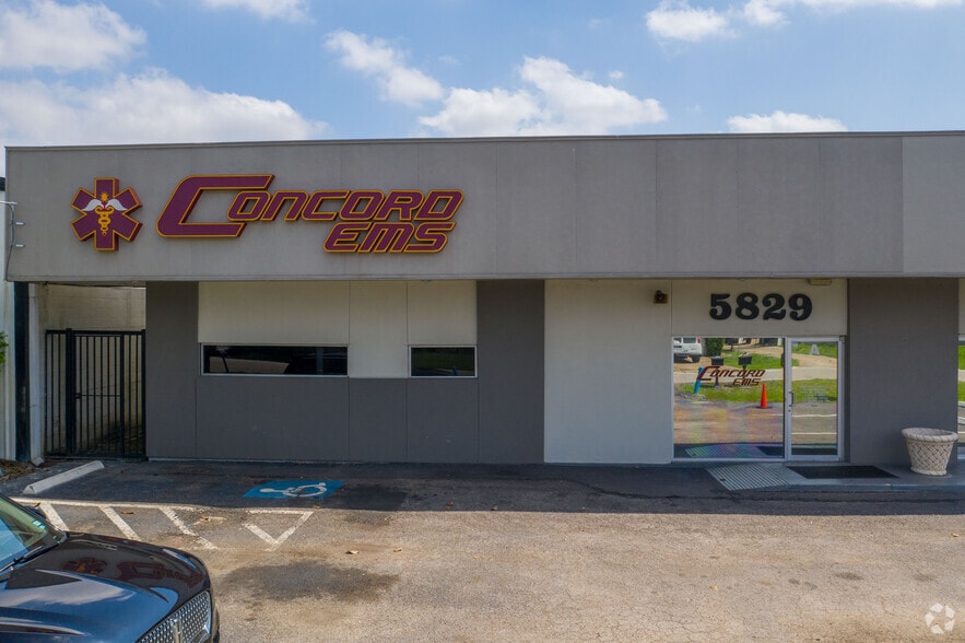 More Photos Of 5829 Beverly Hill St, Houston Warehouse For Lease