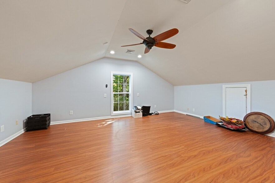 More Photos Of 106 Brady Ct, Cary Medical For Sale