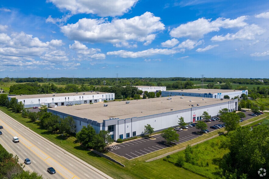 More Photos Of 3210 Oak Grove Ave, Waukegan Warehouse For Lease