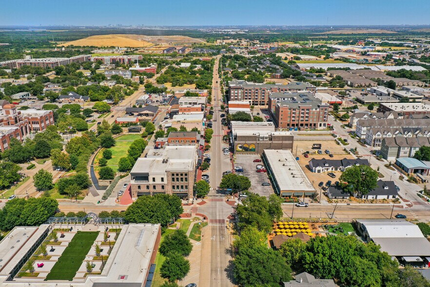 More Photos Of 396 W Main St, Lewisville Medical For Sale