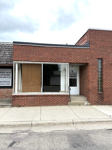 More Photos Of 160-170 3rd St SE, Cokato Storefront For Sale