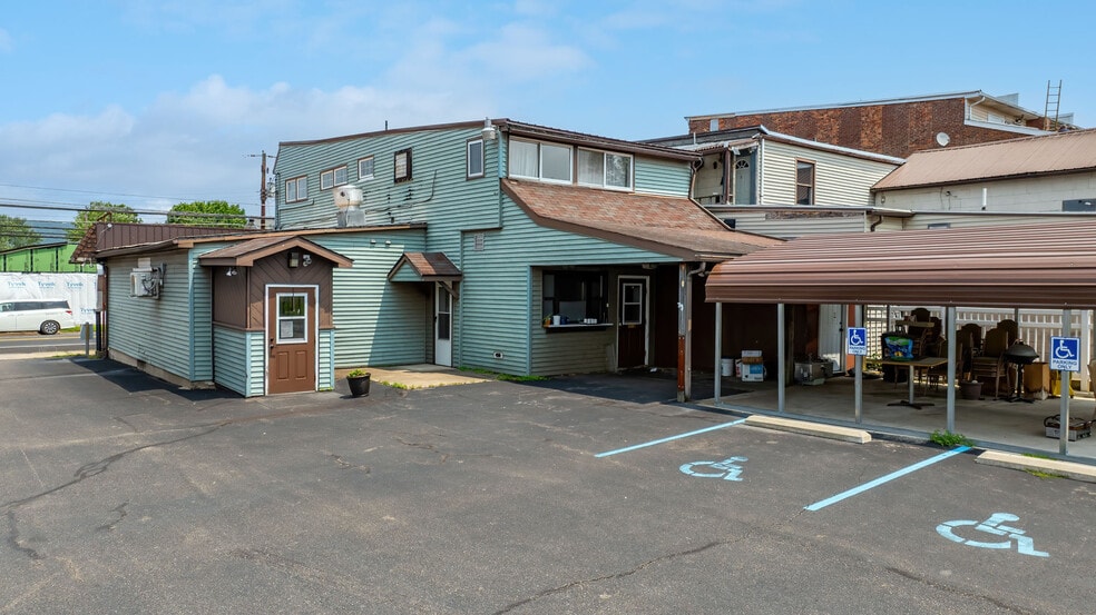 More Photos Of 430 W 3rd St, Nescopeck Restaurant For Sale
