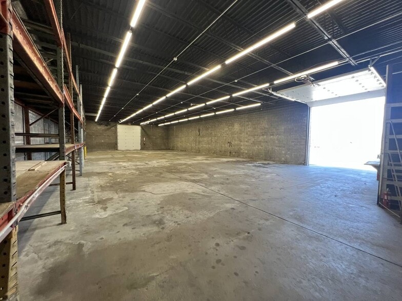 More Photos Of 159 Temple St, Nashua Warehouse For Lease