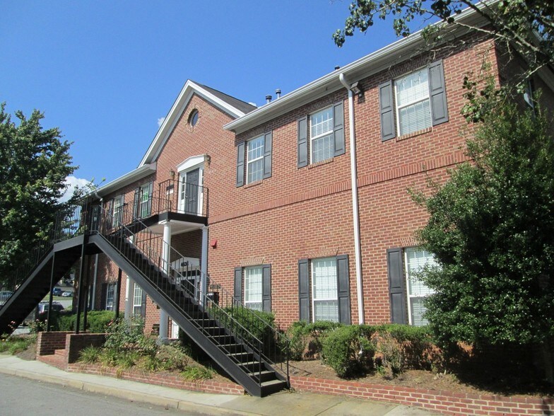 More Photos Of 4634 Lawrenceville Hwy NW, Lilburn Office For Lease