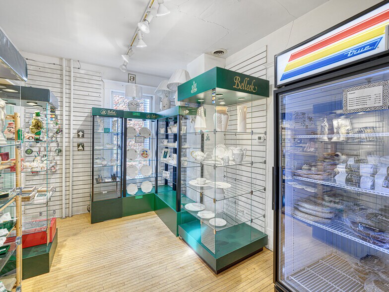 More Photos Of 1124 Grand Ave, Saint Paul Freestanding For Sale