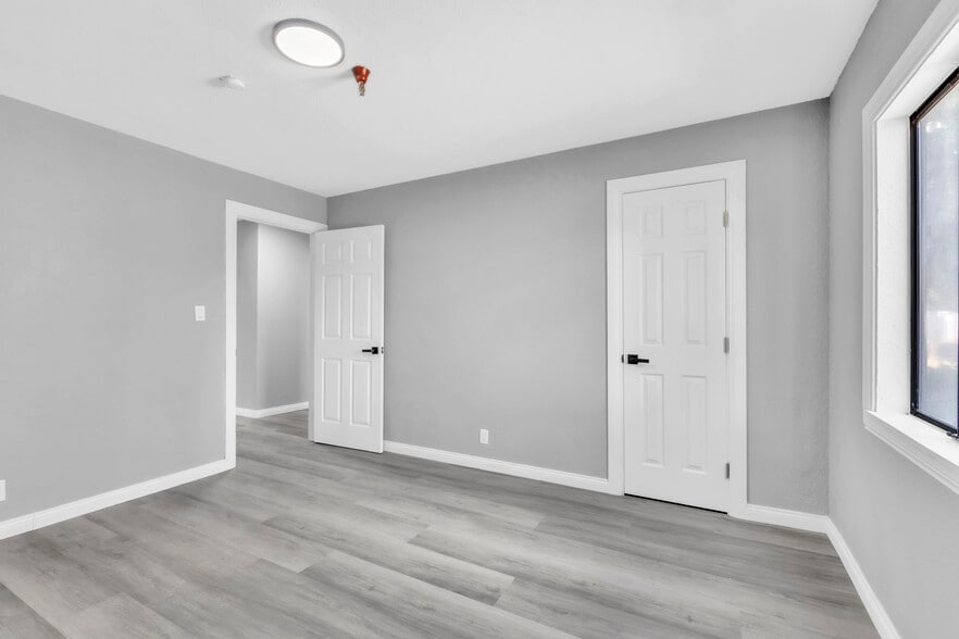 More Photos Of 1006 Lochbrae Rd, Sacramento Assisted Living For Sale