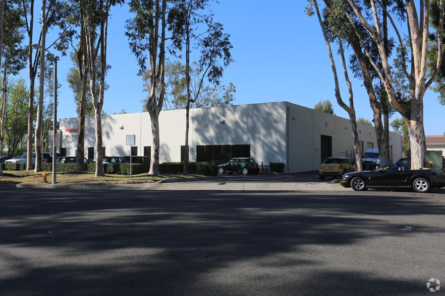 More Photos Of 23192 Verdugo Dr, Laguna Hills Light Manufacturing For Lease