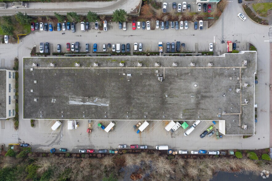 More Photos Of 2433 Dollarton Hwy, North Vancouver Warehouse For Sale