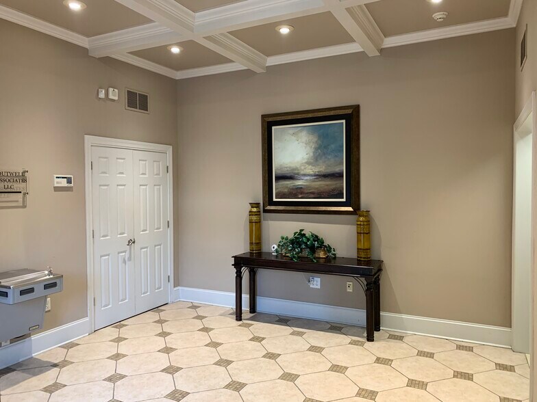 More Photos Of 2280 Satellite Blvd, Duluth Loft Creative Space For Sale