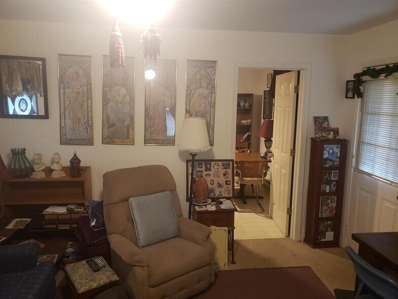 More Photos Of 2487 US Highway 211 W, Luray Storefront For Sale