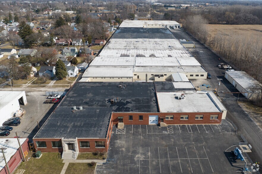 More Photos Of 328-332 N Westwood Ave, Toledo Warehouse For Lease