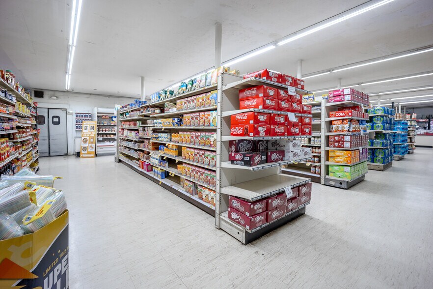 More Photos Of 1012 6th St, Maysville Supermarket For Sale