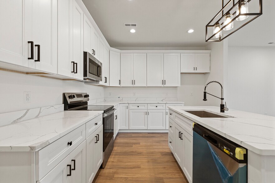 More Photos Of 114 Chella Ct, Sanford Multifamily For Sale