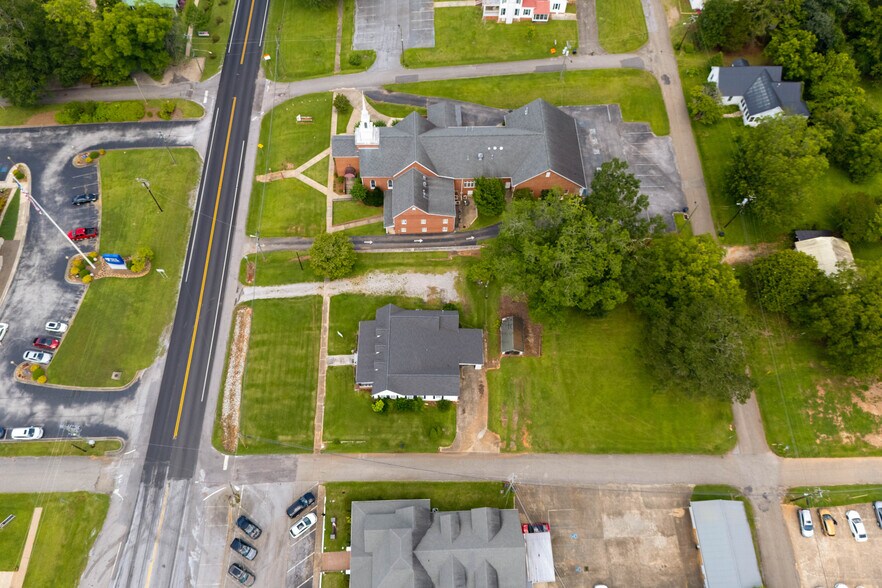 More Photos Of 104 W Broad St, Wedowee Medical For Sale