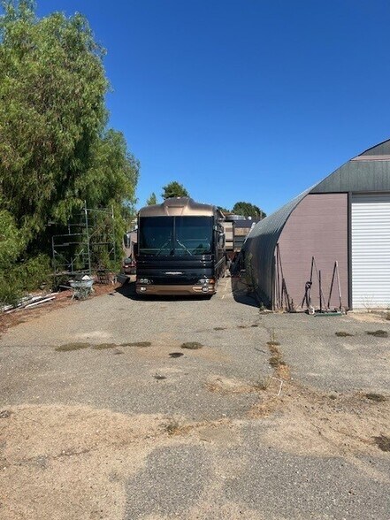 More Photos Of 35260 Bayless Rd, Wildomar Industrial For Lease