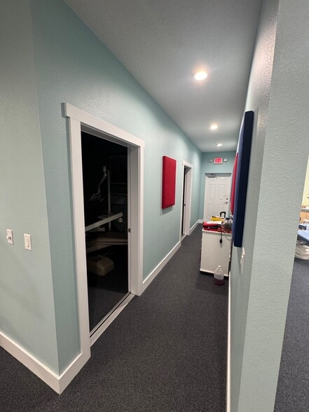 More Photos Of 1020 W Highway 50, Clermont Medical For Sale