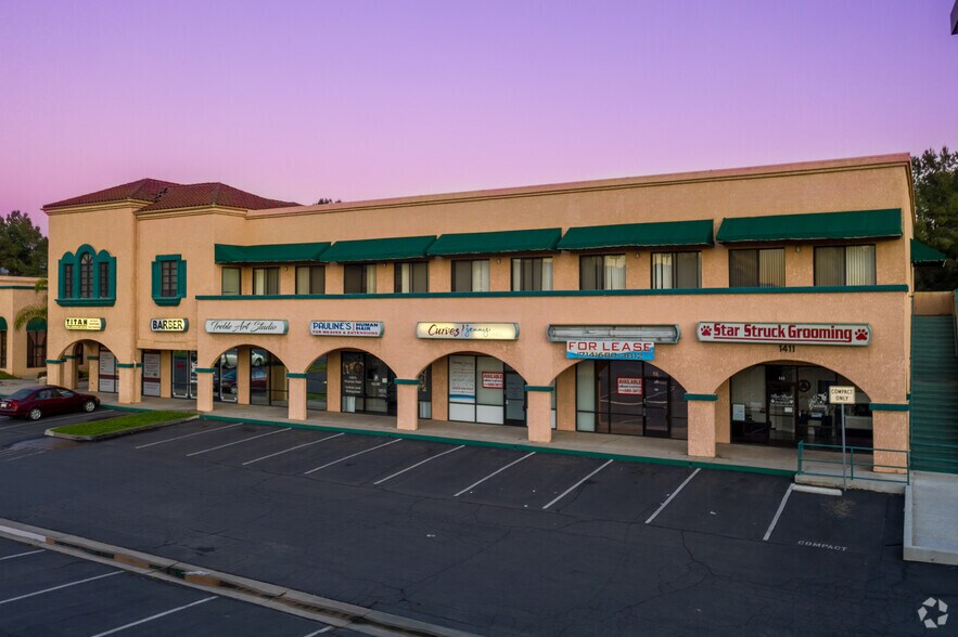 More Photos Of 1411 Rimpau Ave, Corona Unknown For Lease