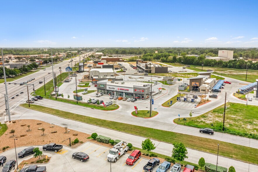 More Photos Of 6405 West Rd, Houston Freestanding For Lease