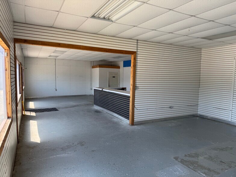 More Photos Of 9600 Jefferson Davis Hwy, Richmond Freestanding For Lease